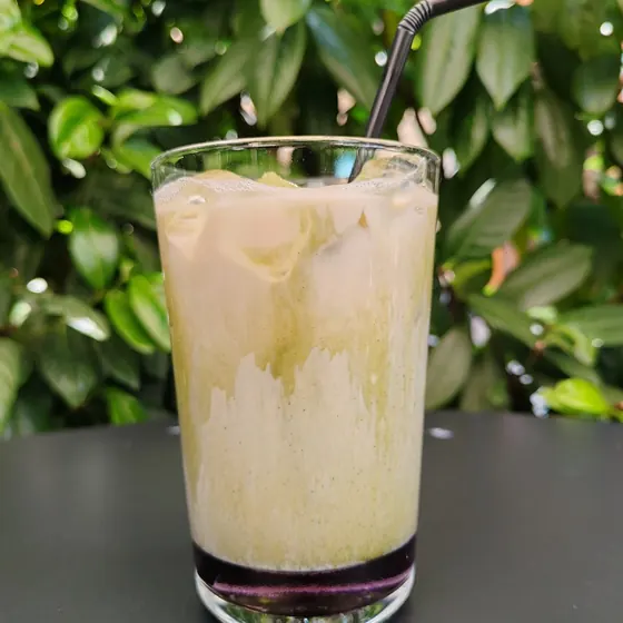 Iced matcha latte