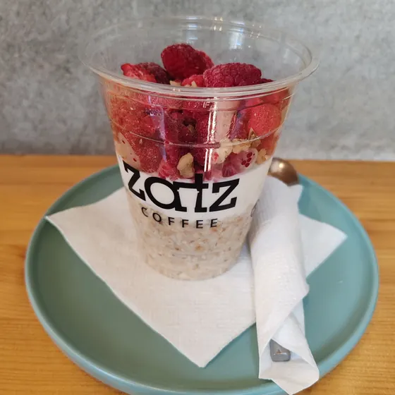 Overnight oats cu zmeură